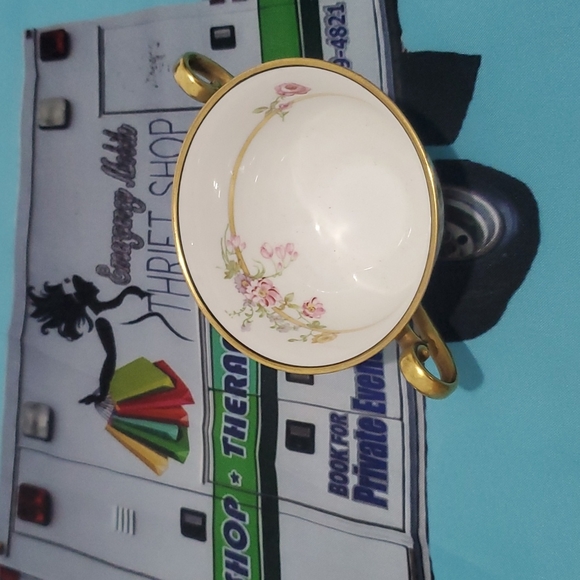 Old Abbey Linoges Tea Cup - Picture 2 of 6